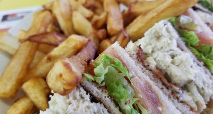 Votre casse-croûte à Chicoutimi